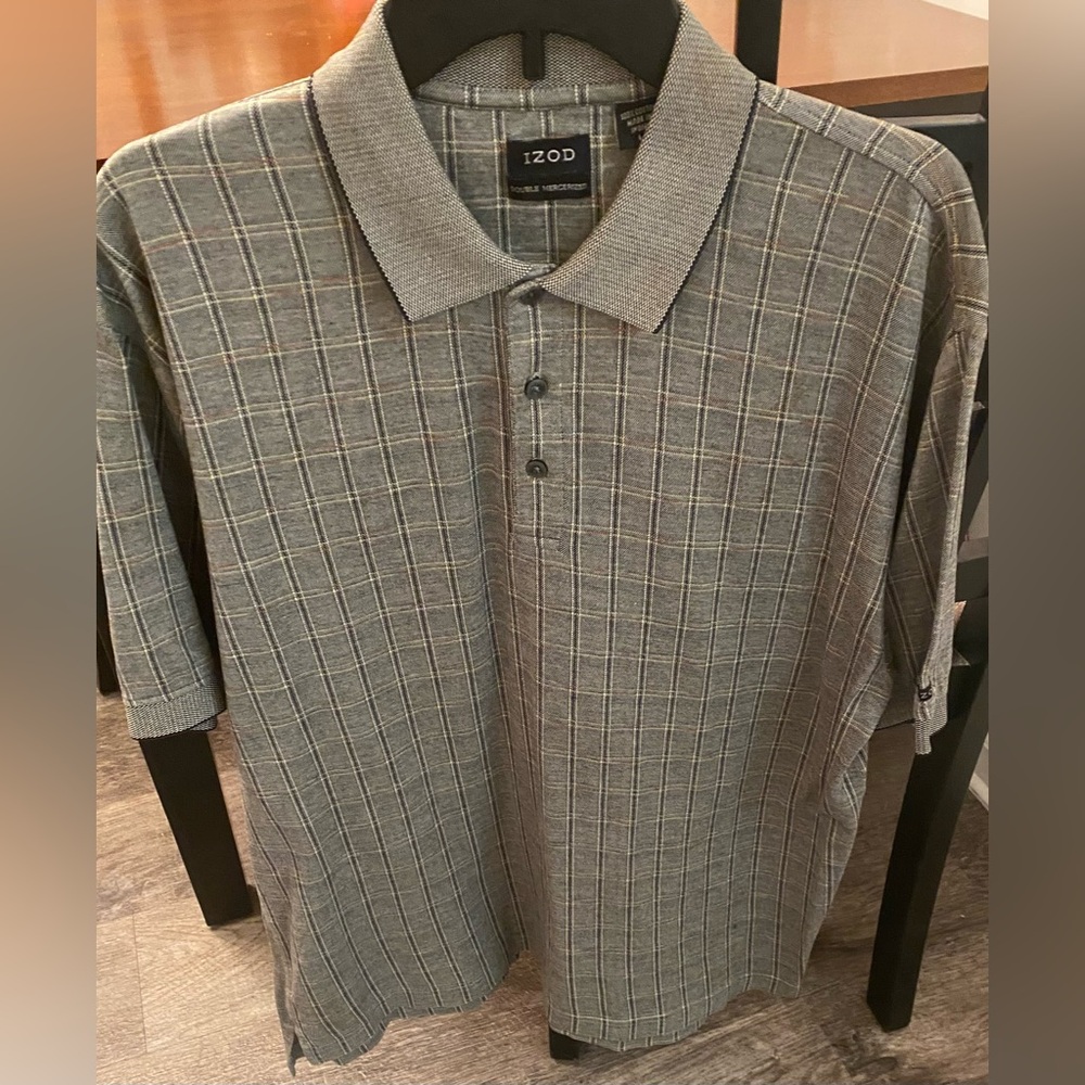Izod Men’s Short Sleeve Cotton Polo. Size L.